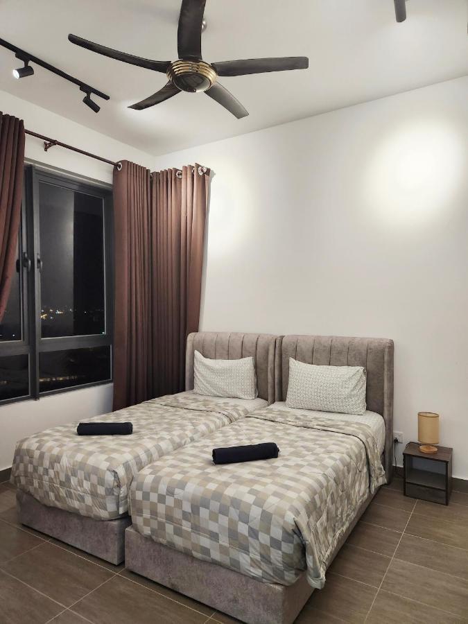 One Bedroom Troika Kota Bharu By Aghome Room photo